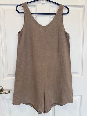 Linen Sleeveless  shorts Romper sustainable brand  back V neck loose fit.